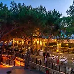 A Good Life Utopia Family Hotell