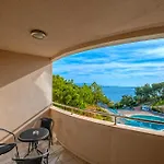 A Good Life Utopia Family Hotell