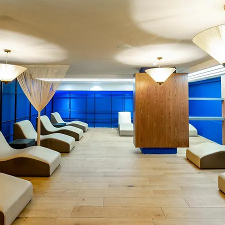 A Good Life Utopia Family Hotel