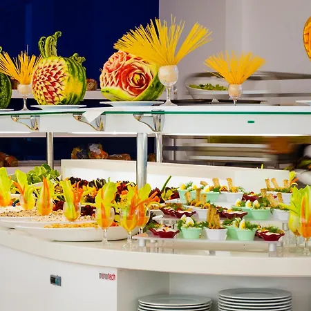 A Good Life Utopia Family 5*