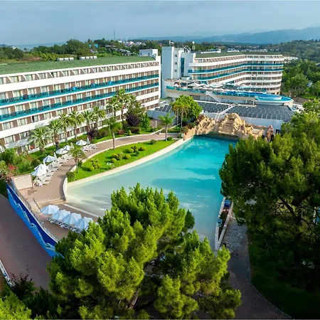 Otel A Good Life Utopia Family