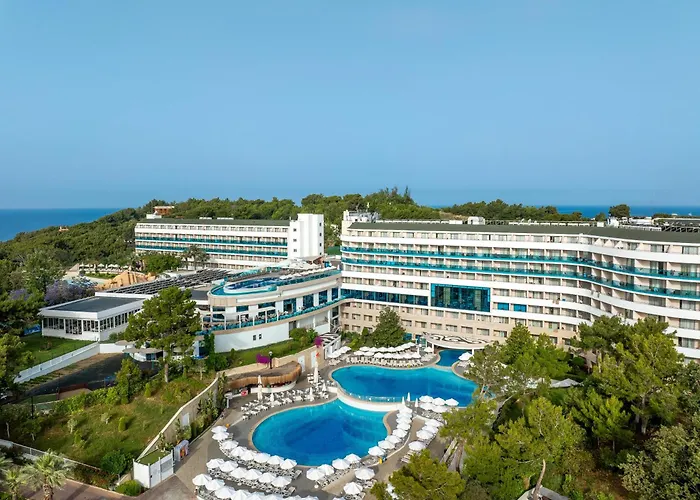 A Good Life Utopia Family