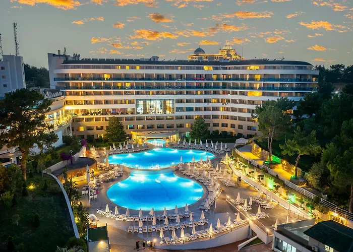 Otel A Good Life Utopia Family