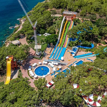 Hotel A Good Life Utopia Family